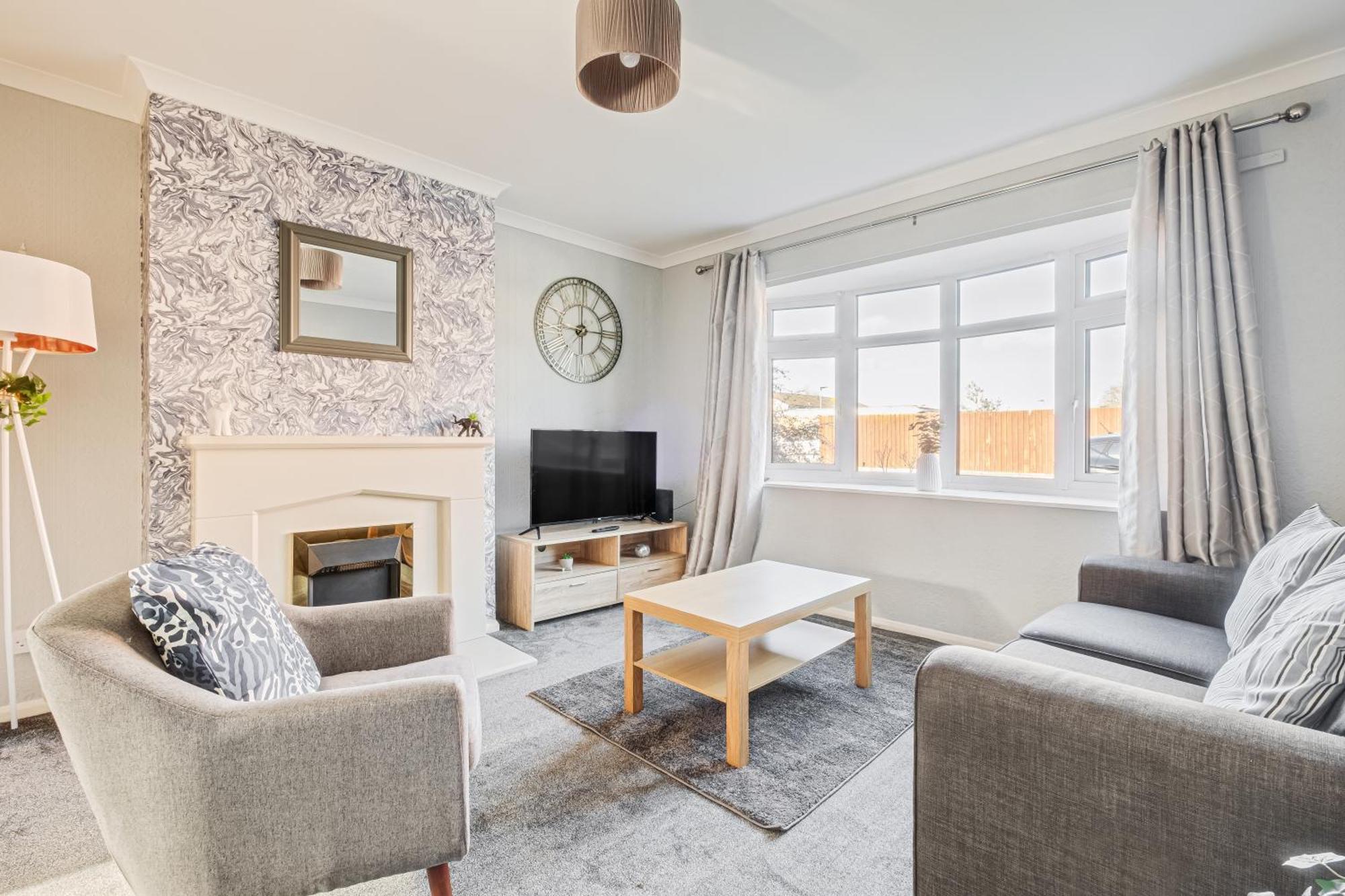 Comfy And Freshly Redecorated Home By Our Home Short Stays Close To Town Centre With Free Parking Bedford Dış mekan fotoğraf